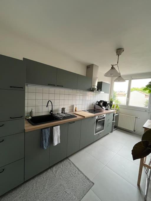 Ferienwohnung Paisible T2 Villeurbanne Exterior foto